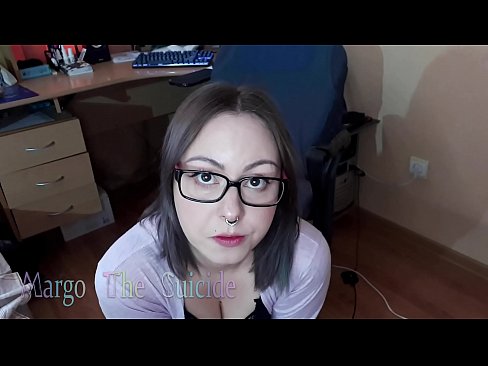 ❤️ Sexet pige med briller sutter Dildo dybt på kamera ❤❌ Anal video at da.slowheat.top ❌️❤